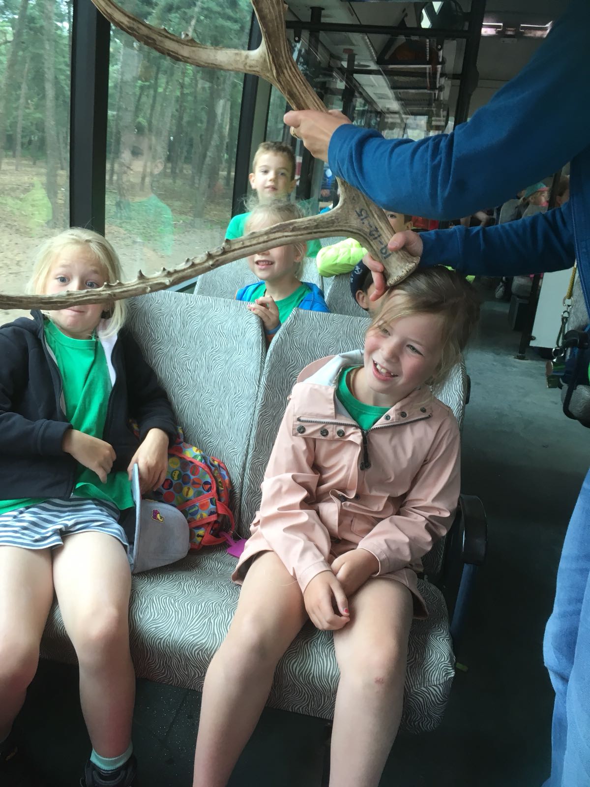 Op schoolreis naar de Beekse bergen en Speelland.